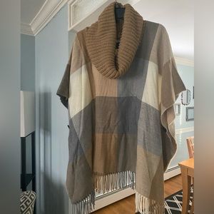 Beautiful buffalo plaid Poncho in OS!